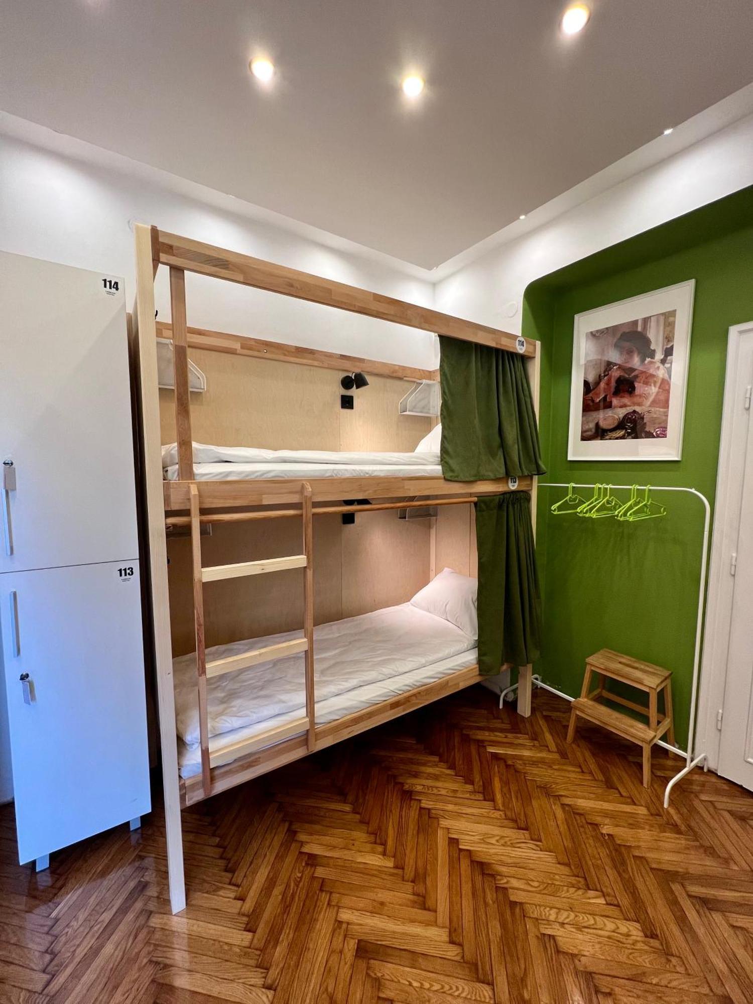 Cabbage Hostel Belgrado Exterior foto